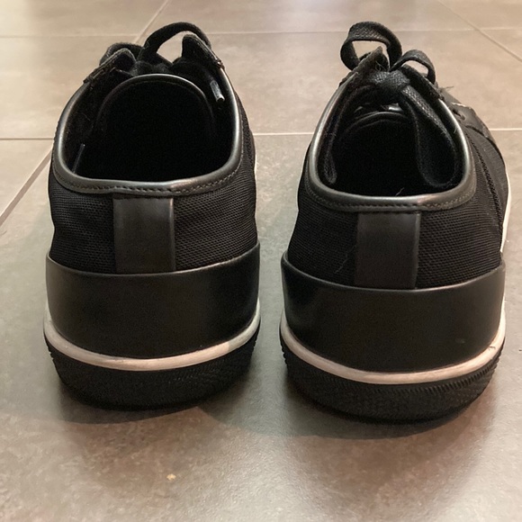 Kenneth Cole Unlisted - black mens sneaker - Picture 5 of 6